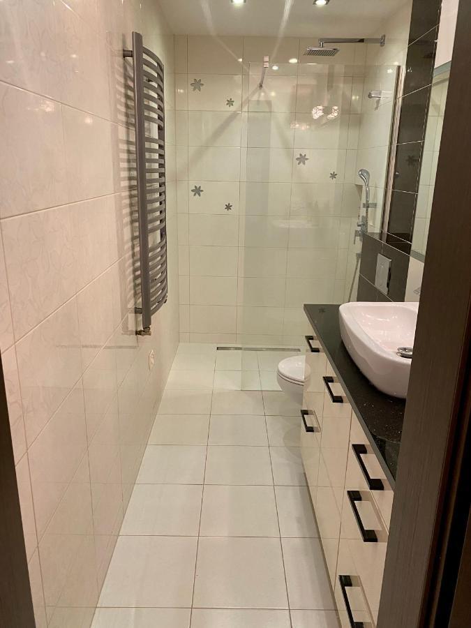 Apartament Centrum 64M2 Klimatyzacja Kedzierzyn-Kozle Exterior foto